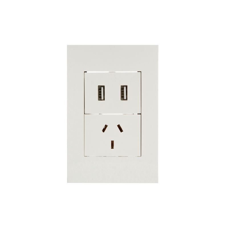 270011-01--Brava-armada-un-toma-USB-mas-un-toma-10A.jpg